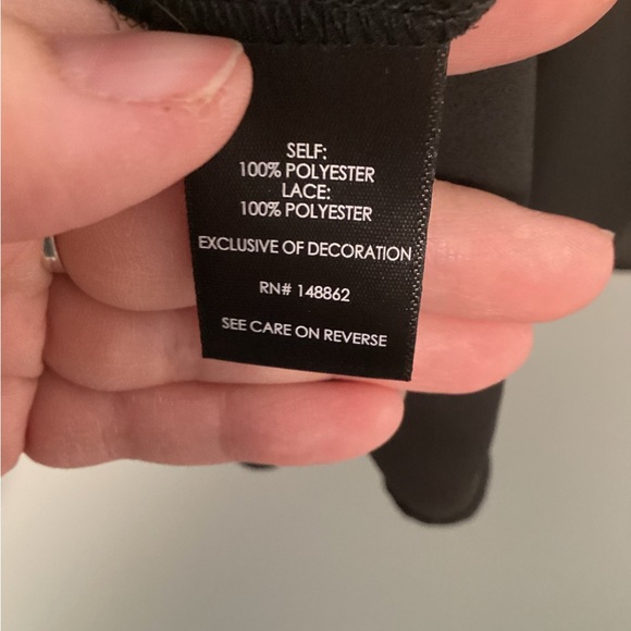 NWT Georgette With Lace Detail Flutter Sleeve Top Size 2 - Picture 3 of 8